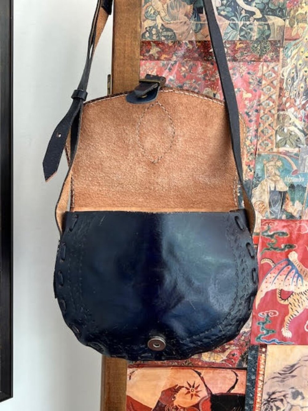 Hand-Painted Tooled Leather Bag with Semi-precious Inlaid Cabochon - Picture 5 of 10